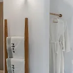 Numa Santorini