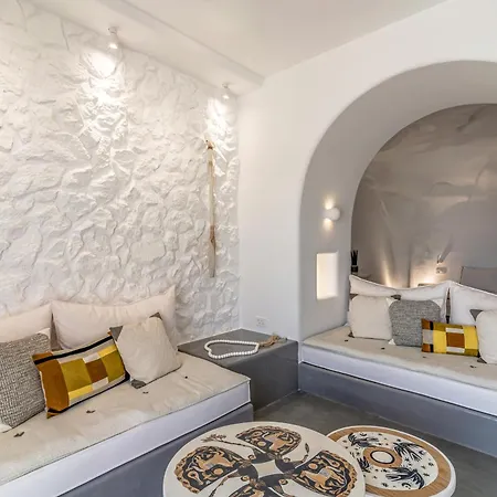 Numa Santorini Vila *
