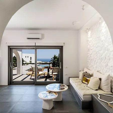 Numa Santorini