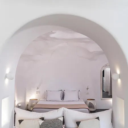 Numa Santorini *