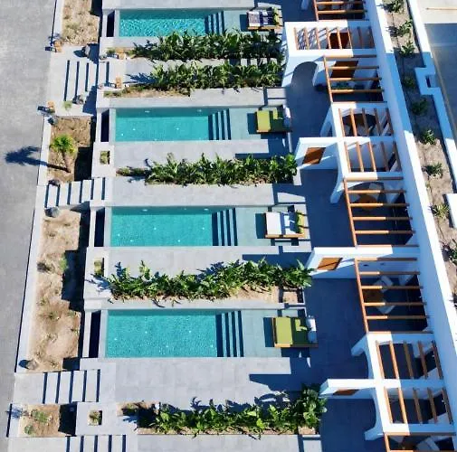 Numa Santorini * Тира