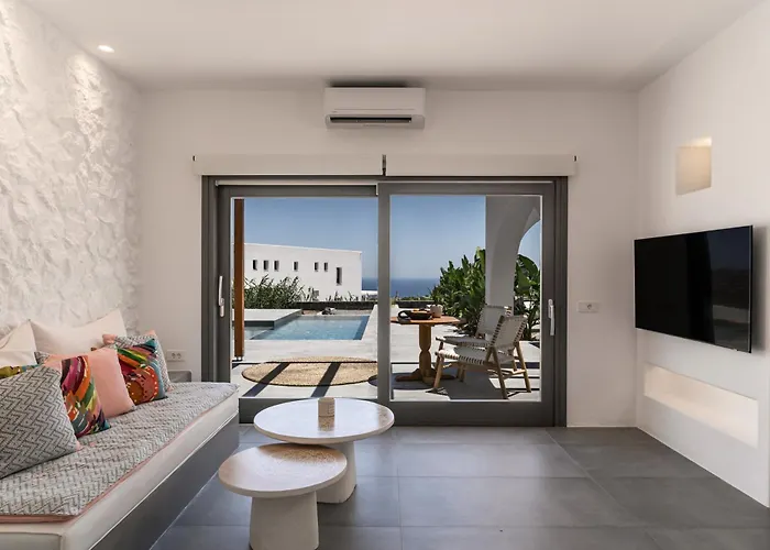 Numa Santorini Тира