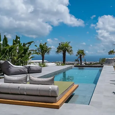 Numa Santorini *